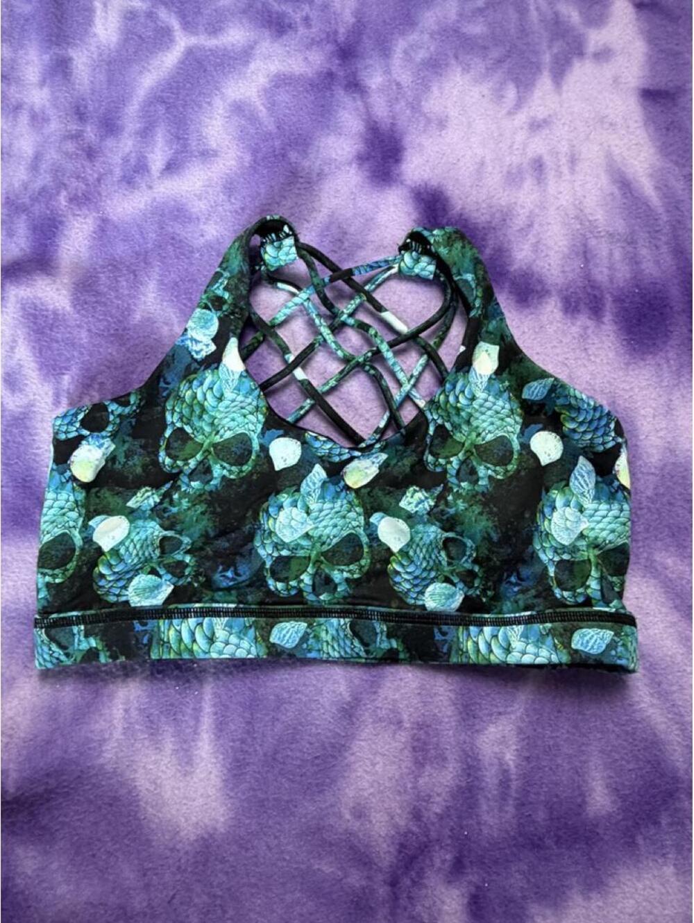 Constantly vaired gear mermaid skull gym top
